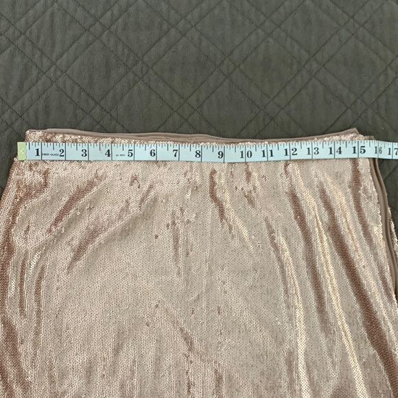 Zara NWOT Rose Pink Sequin Midi Skirt size L - Picture 15 of 17